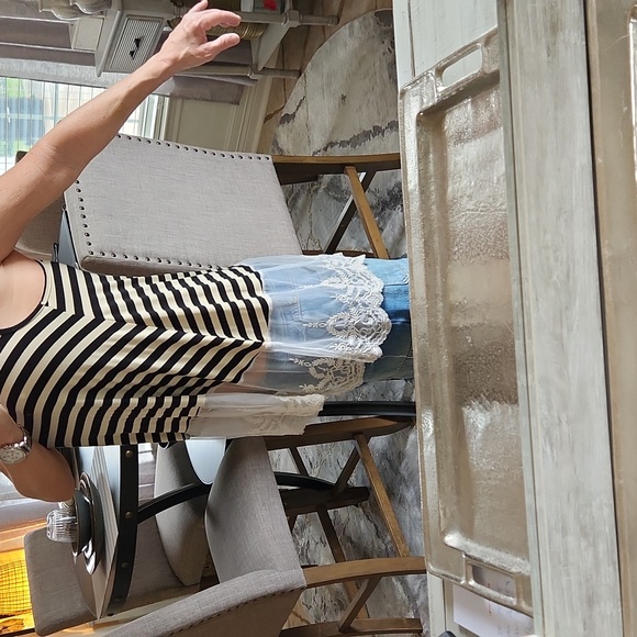 Umgee 4/$10 - Picture 3 of 8